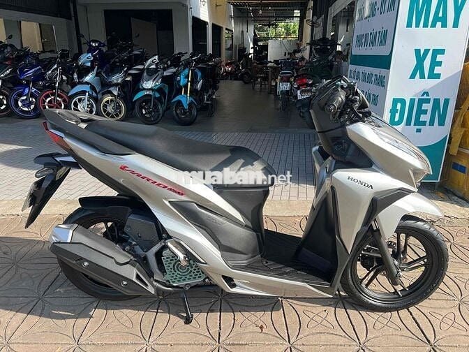 Vario 150 2021 bạc tên đỏ như mới.