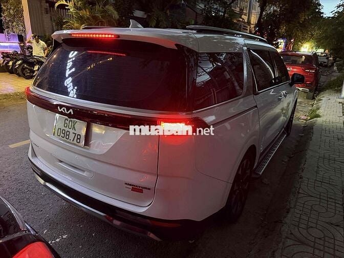 Kia Carnival 2022 Signature 2.2D - 34000 km