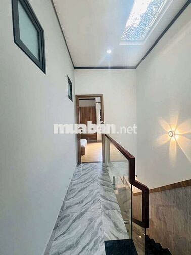 CHO THUÊ NHÀ 2PN FULL NỘI THẤT, SÂN OTO