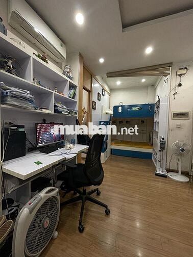 Bán CH toà A6D, Năm Trung Yên,40m2, 2N, 1WC, giá 3.9 tỷ