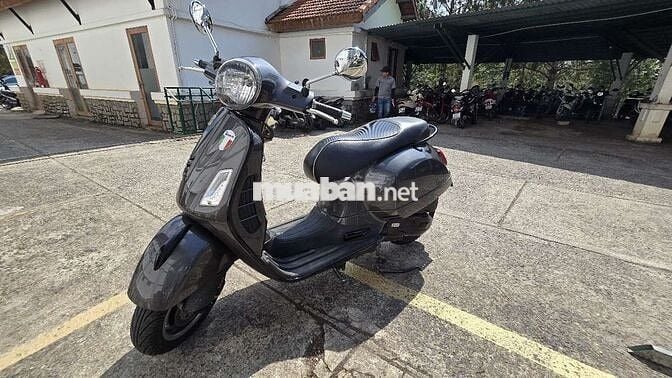 Bán xe vespa GTS 2017 - chính chủ