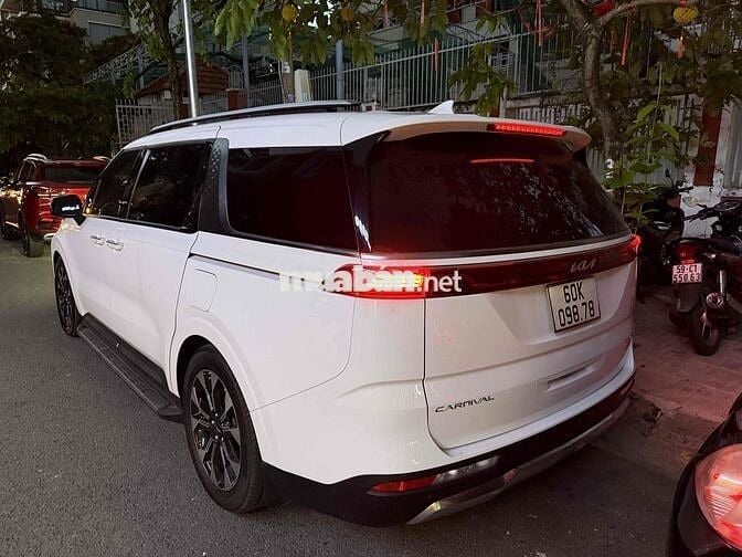 Kia Carnival 2022 Signature 2.2D - 34000 km