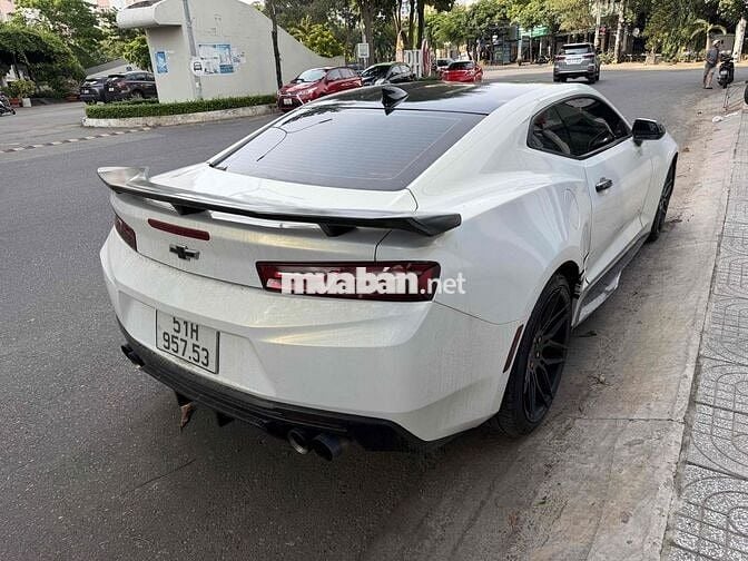 Chevrolet Camaro 2017 Xe thể thao cơ bắp Mỹ