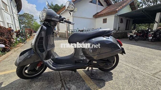 Bán xe vespa GTS 2017 - chính chủ