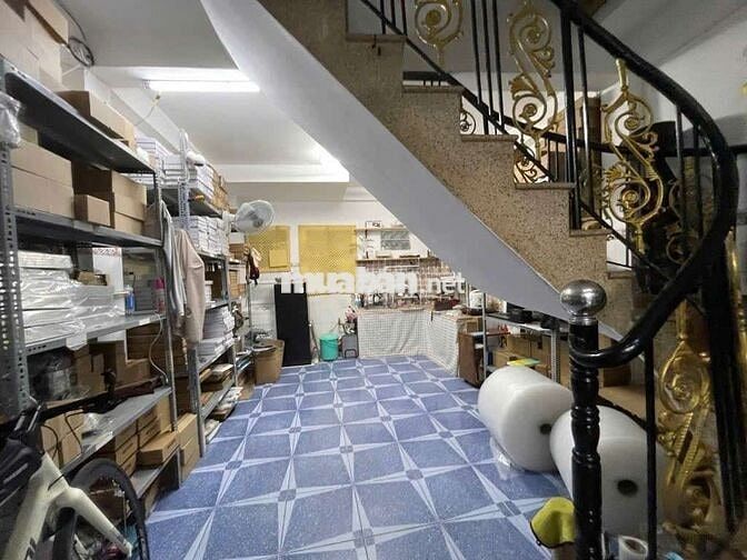 NHÀ 3 TẦNG HÀN HẢI NGUYÊN P10 Q11 ( 3,7m x 11m)