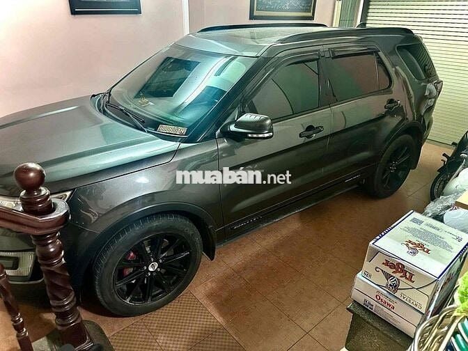 Gđ cần bán Ford Explorer 2018 2.3L Ecoboost, 8van