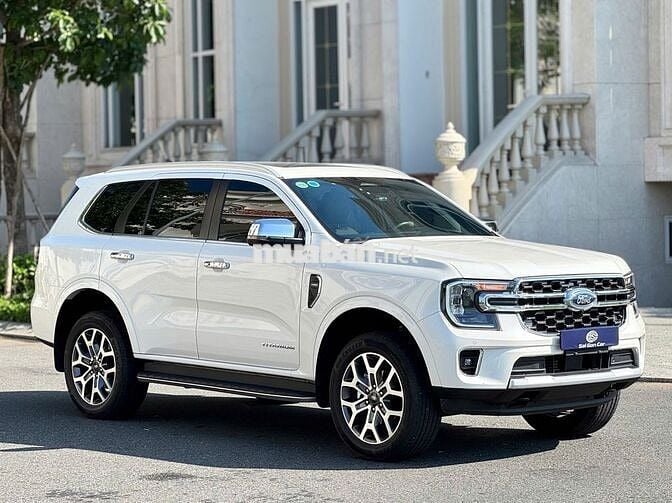 Ford Everest 2024 Titanium 2.0 AT 4x2 - 12000 km