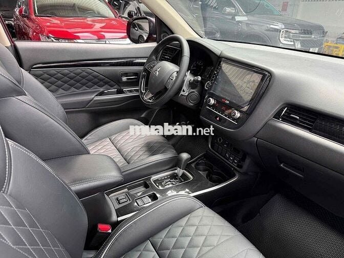 Mitsubishi Outlander 2022 Premium 2.0