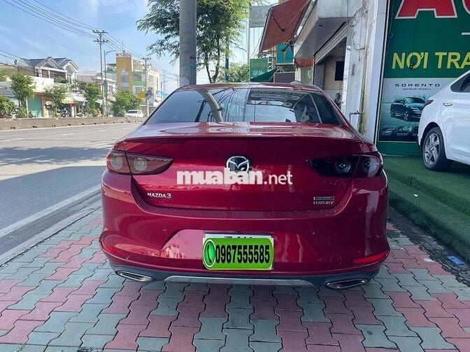 Mazda 3 2020 Sedan 1.5L Luxury - 83000 km
