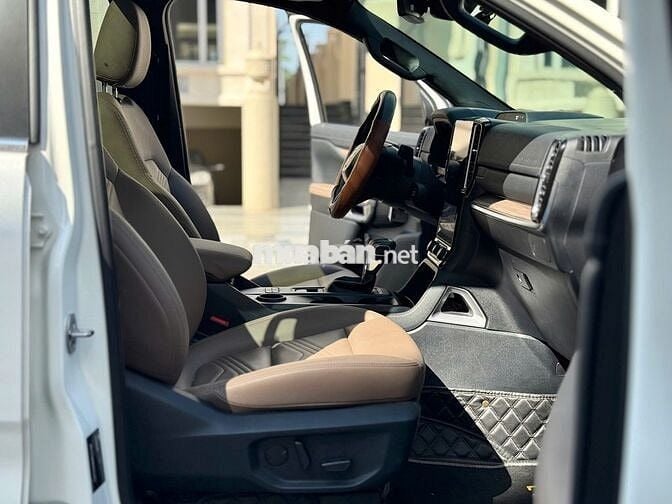 Ford Everest 2024 Titanium 2.0 AT 4x2 - 12000 km