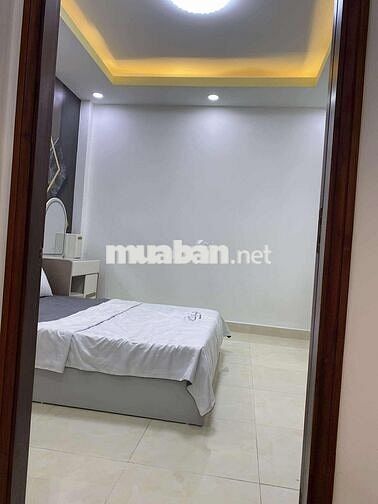 CẦN TIỀN BÁN GẤP NHÀ NGAY CHỢ THẠCH ĐÀ,DT:4,5x14,5m. 4PN4WC.GIÁ 5TỶ950