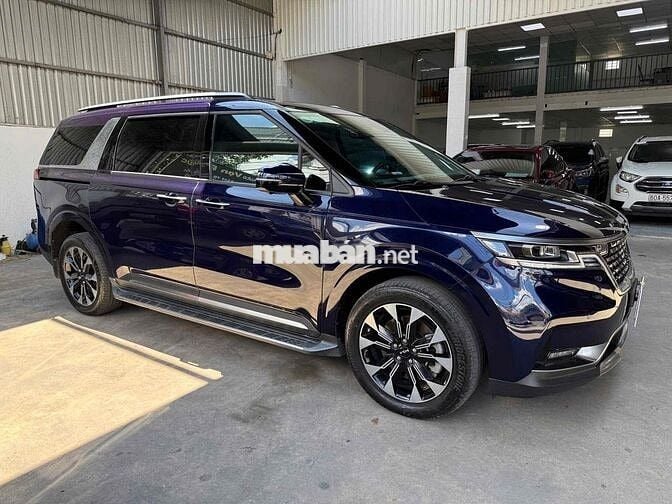 Kia Carnival 2021 form 2022 bản 2.2D Signature