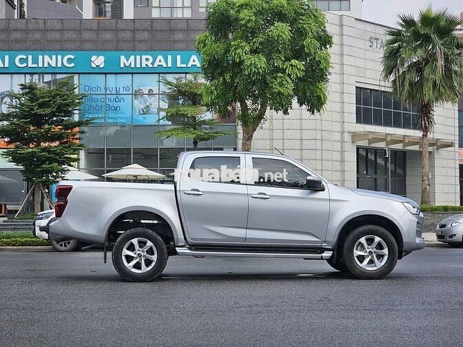 Isuzu Dmax 2023 Prestige 1.9L 4x2 MT - 45000 km