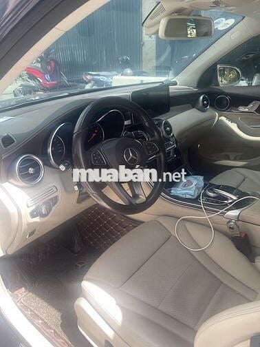 Mercedes Benz GLC Class 2018 200 AT - 70000 km
