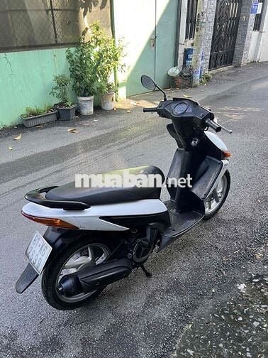 cần thanh lý xe click máy êm giấy tờ đầy đủ