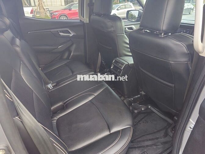 Isuzu Dmax 2023 Prestige 1.9L 4x2 MT - 45000 km