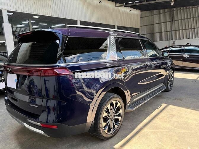 Kia Carnival 2021 form 2022 bản 2.2D Signature