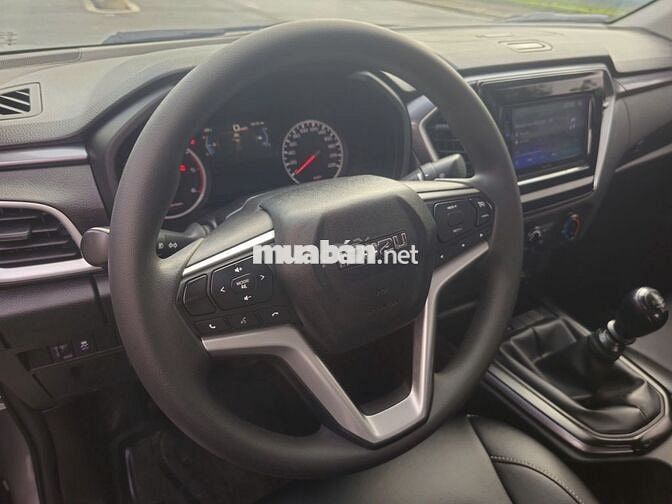 Isuzu Dmax 2023 Prestige 1.9L 4x2 MT - 45000 km