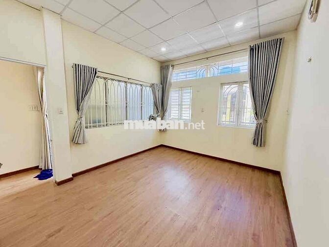 NHÀ 2 TẦNG KIÊN CỐ - HXH - ĐƯỜNG SỐ 9 GV - GẦN LOTTE MART NVL
