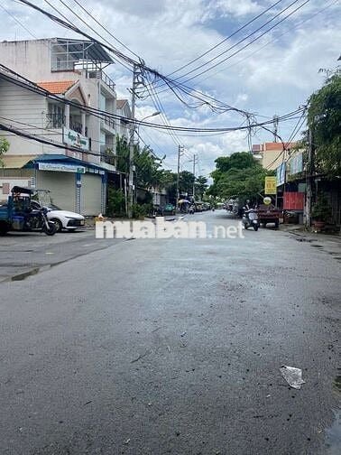 Nhà Kho hẻm xe tải ngay chợ Bình Triệu 8triệu