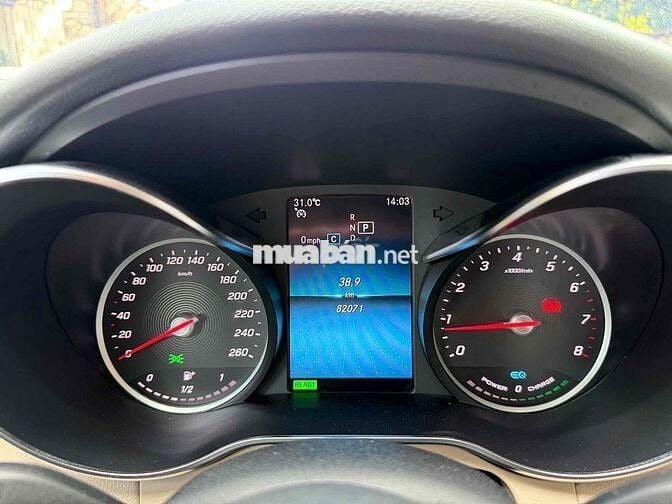 Mercedes Benz C Class 2018 C200 FOM MỚI