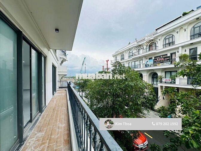 Căn góc 10x20m Hầm 3 Tầng (360m2) ở Vạn Phúc, t. máy hầm xe. Giá 50 tr