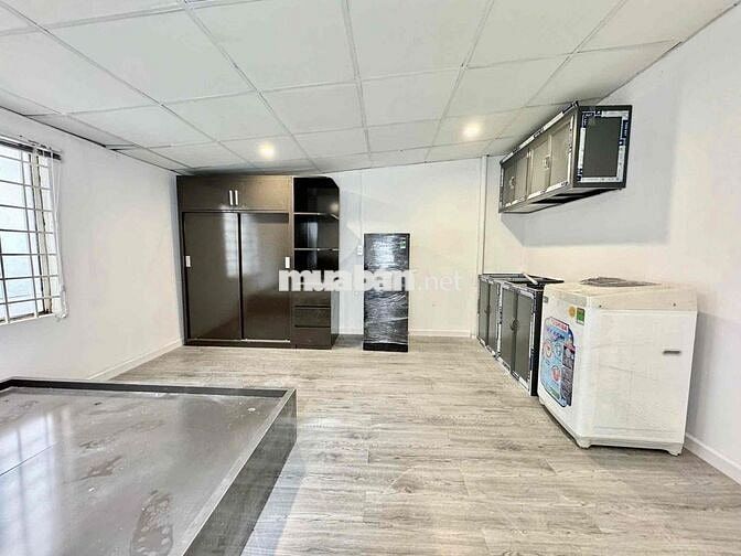 CHDV 40M2 FULL NỘI THẤT CỬA SỔ THOÁNG GẦN Q1( 5 phút)  NGAY TẠI BÌNH