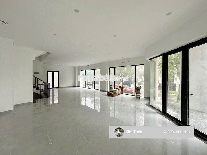 Căn góc 10x20m Hầm 3 Tầng (360m2) ở Vạn Phúc, t. máy hầm xe. Giá 50 tr