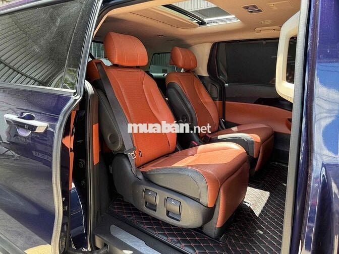 Kia Carnival 2021 form 2022 bản 2.2D Signature
