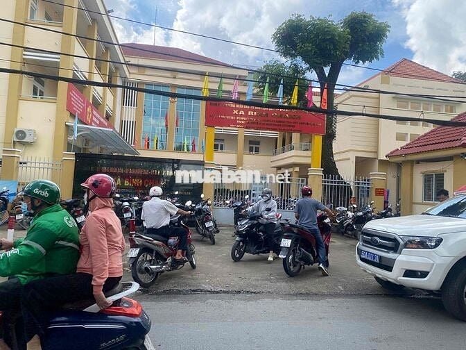 BÁN ĐẤT DIỆN TÍCH KHỦNG NGAY XÃ BÌNH CHÁNH CÁCH QL1A 200M