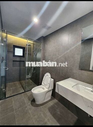 Tôi cần bán nhà Võng Thị mặt ngõ ô tô chánh đỗ, 6tầng thang máy.