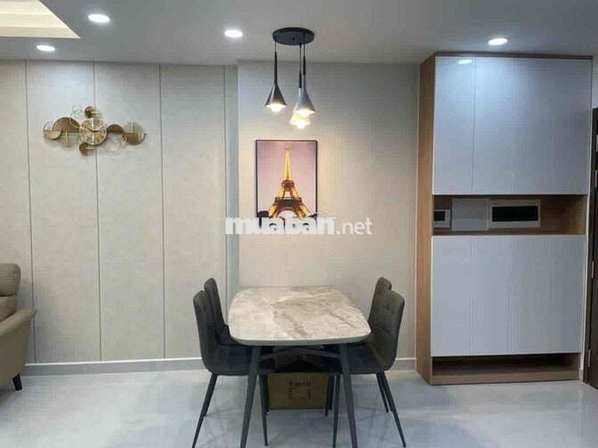CHO THUÊ CĂN CHUNG CƯ 2PN ngay Nguyễn Hữu Thọ, cách HĐ RMIT, TĐT <1Km