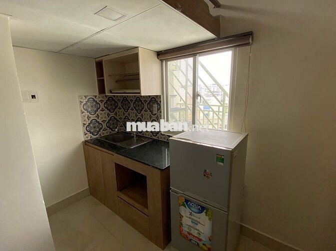 Nhượng phòng đầy đủ nội thất + máy giặt riêng trên Đg Nguyễn Thị Thập
