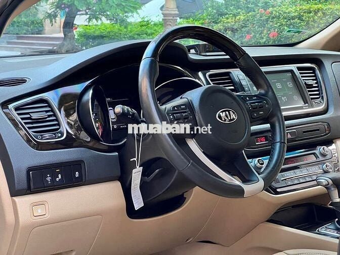 Kia Sedona 2021 3.3 GAT PREMIUM - 60,000 km.