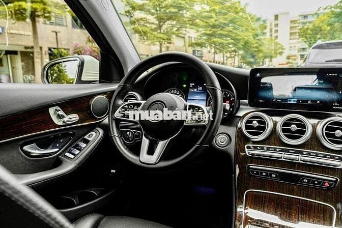 Mercedes GLC200 sx 2022 - sang trọng hiện đại