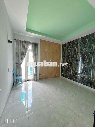 Cho Thuê Nhà  👉 DT: 4 x 20m, 3 lầu, gồm 4 phòng ngủ, 5 ƯC 👉 Hẻm Đườn