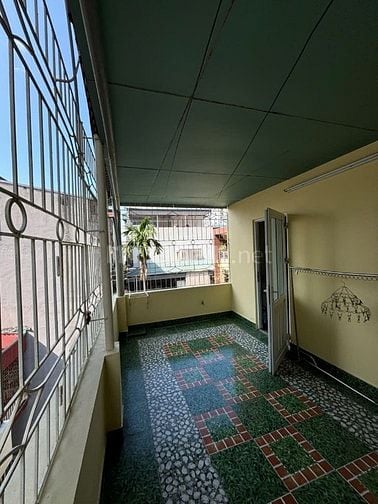 Cho thuê nhà riêng tại ngõ 165 Dương Quảng Hàm, 15 triệu, 30m2, 3PN