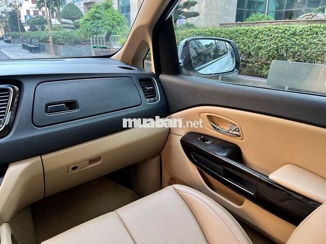 Kia Sedona 2021 3.3 GAT PREMIUM - 60,000 km.