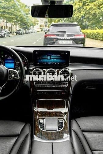 Mercedes GLC200 sx 2022 - sang trọng hiện đại