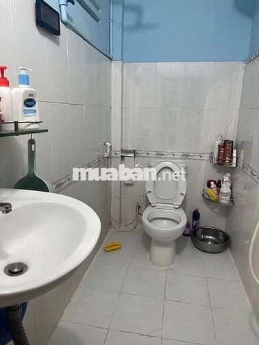 Nhà HXH Nguyễn Văn Săng, Phường Tân Sơn Nhì, Q.Tân Phú. 4x25m, 4PN 2WC