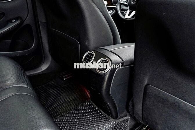 Mercedes GLC200 sx 2022 - sang trọng hiện đại