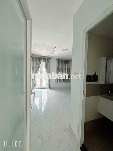 Cho Thuê Nhà  👉 DT: 4 x 20m, 3 lầu, gồm 4 phòng ngủ, 5 ƯC 👉 Hẻm Đườn