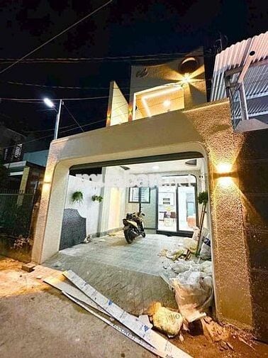 Bán Căn Nhà Phố Hiện Đại 1 trệt 1 lầu xây mới