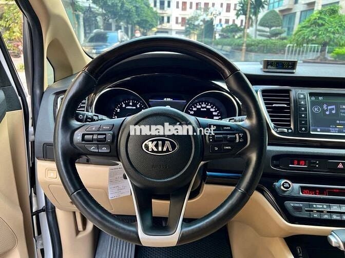 Kia Sedona 2021 3.3 GAT PREMIUM - 60,000 km.