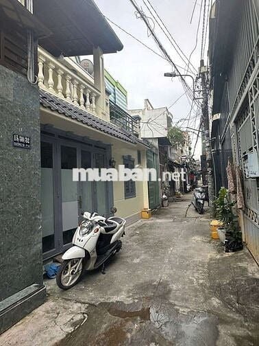 Bán nhà biệt thự mini, trệt, lầu, gác lửng. 4 phòng ngủ, sân thượng