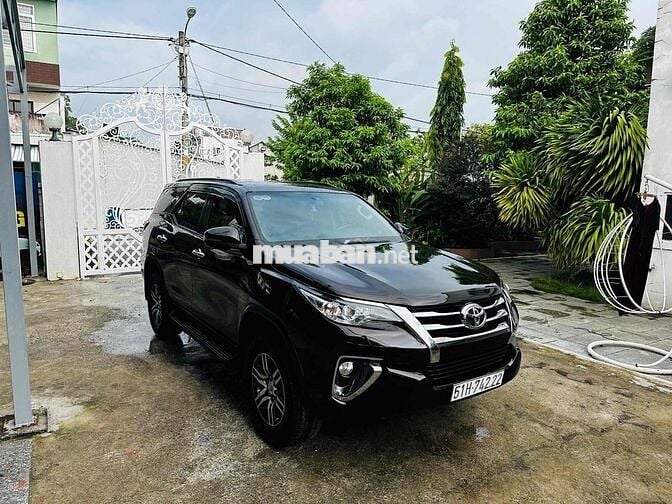 Toyota Fortuner 2020 2.4AT 4x2  xe 1 chủ mua mới
