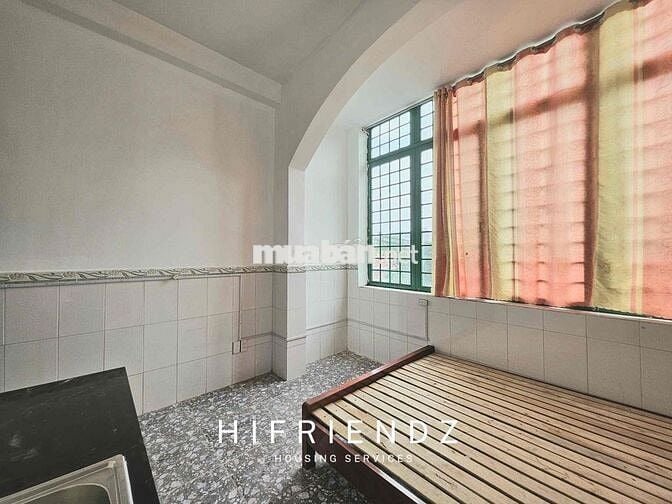 STUDIO FULL NỘI THẤT CÓ CỬA SỔ TRỜI NGAY CÔNG VIÊN PHÚ LÂM