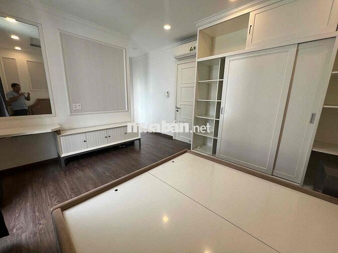 Chính chủ Cho thuê nhà hoàn thiện Lavila đẹp mới, giá siêu tốt