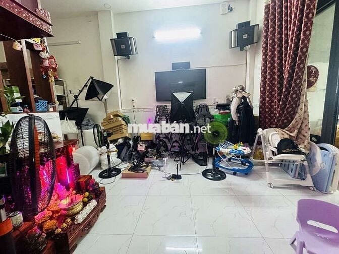 GIÁP QUẬN 6, QUẬN 11 THUẬN TIỆN DI CHUYỂN VÀO TRUNG TÂM