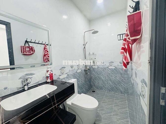 GIÁP QUẬN 6, QUẬN 11 THUẬN TIỆN DI CHUYỂN VÀO TRUNG TÂM